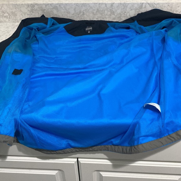 Nike men’s zip up windbreaker jacket - Picture 6 of 11